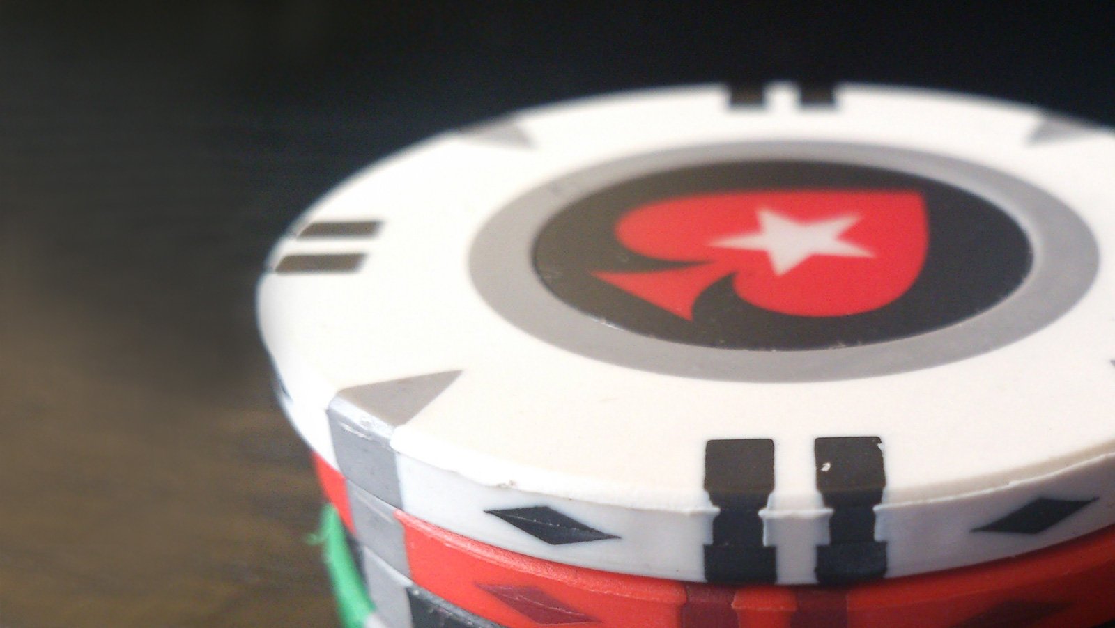 PokerStars спонсорира Italian Poker Open, а Негреану участва в GoPro