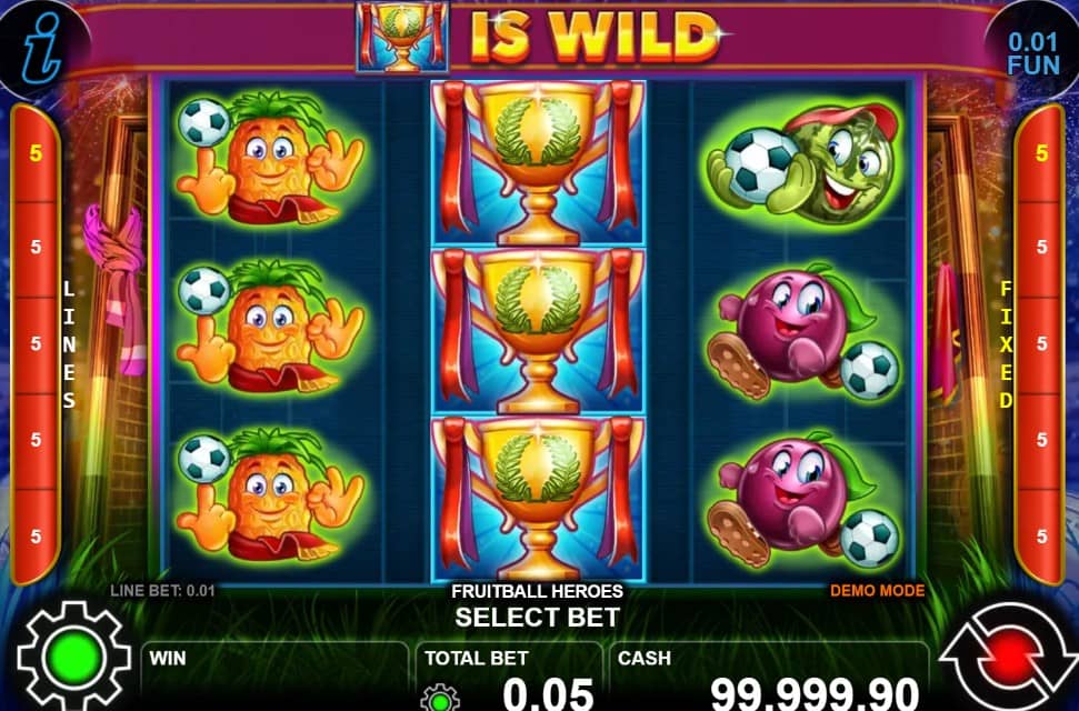 Fruitball Heroes слот от CT Interactive комбинира плодови символи и футболна тематика с 3 барабана, 5 линии, Wild символ, бонус игра със златни футболни топки и Gamble функция.